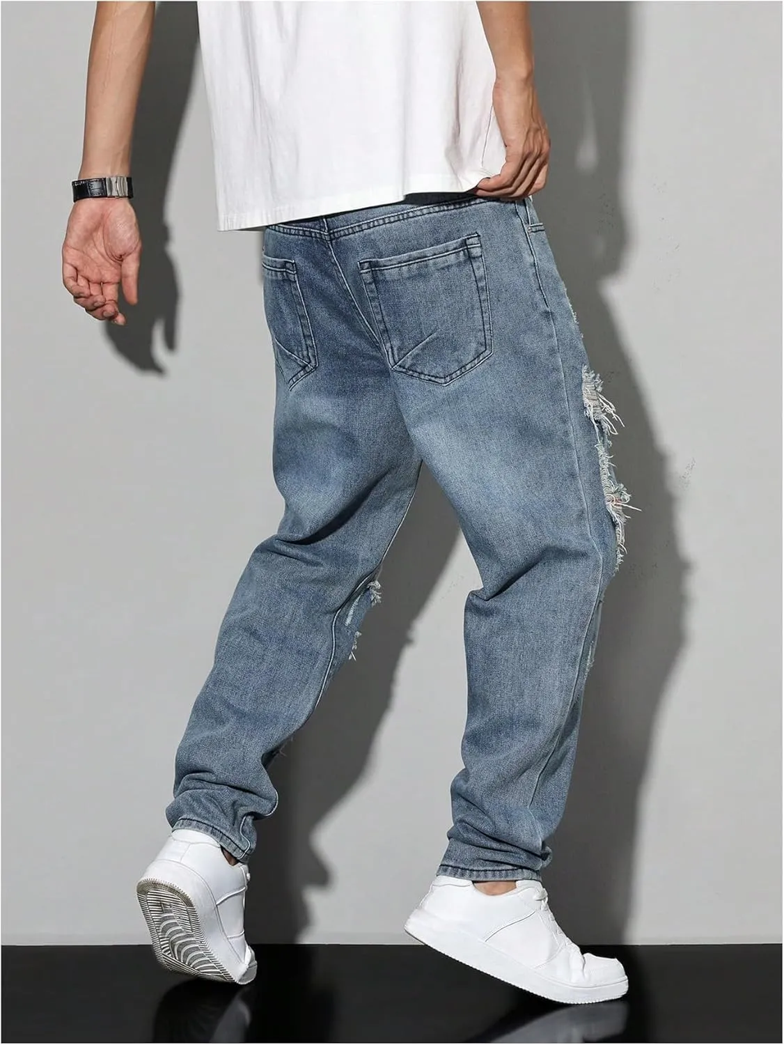 Verdusa Men's Vintage Distressed Ripped Jeans Straight Leg Denim Pants with Pockets